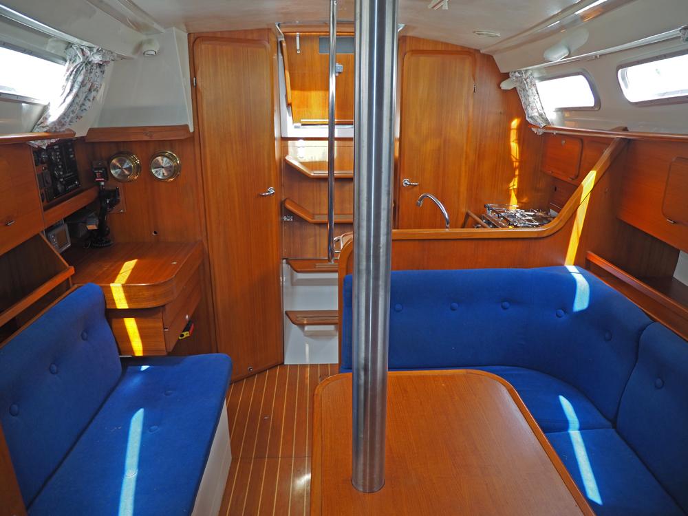 Salon, Accommodatie